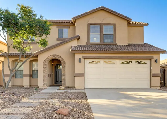 Spacious San Tan Valley W/ Private Outdoor Oasis * Magma