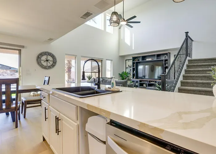Holiday home Spacious San Tan Valley W/ Private Outdoor Oasis *