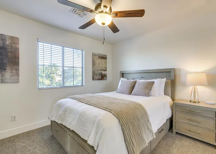 Spacious San Tan Valley W/ Private Outdoor Oasis Holiday home *